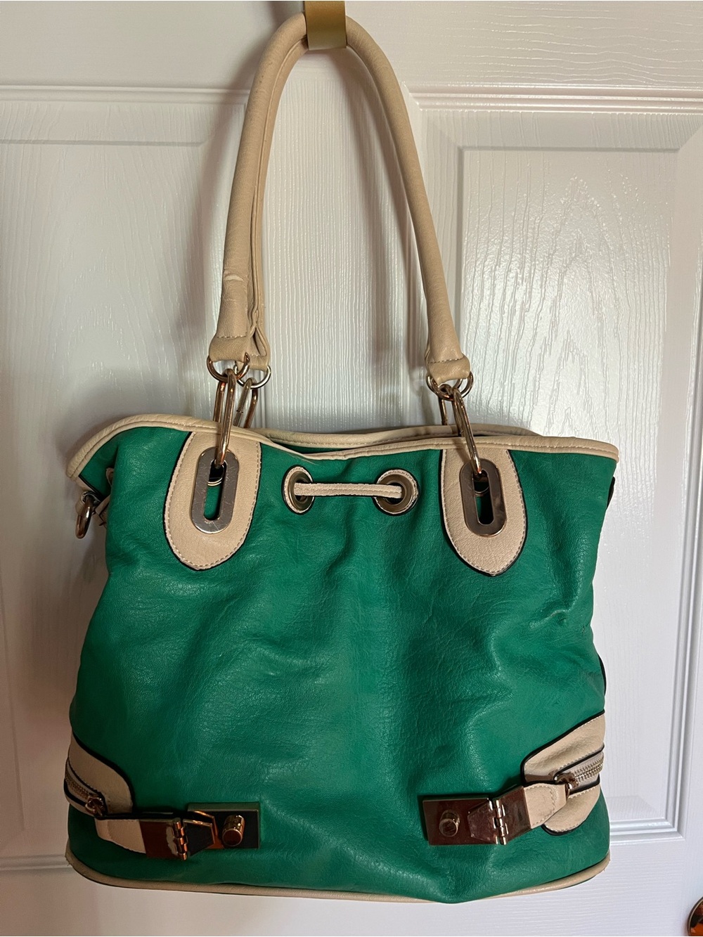 Urban Expressions Green and Cream Leather Shoulder Tote